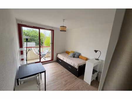 location appartement  m² t-1 à talence  565 €