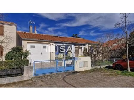 maison de plain pied avec garage et dépendance