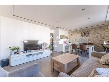 vente appartement 4 pièces 65.2 m² à decines-charpieu (69150)  185 000 €