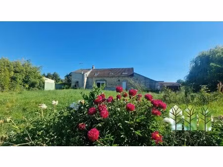 maison individuelle 4 chambres  grand jardin