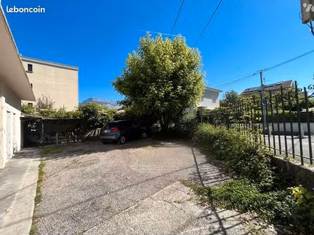appartement 1 pièce 27 m²