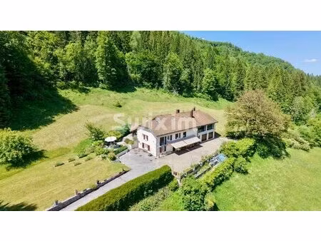 maison de charme avec sauna et spa dans un écrin de verdure
