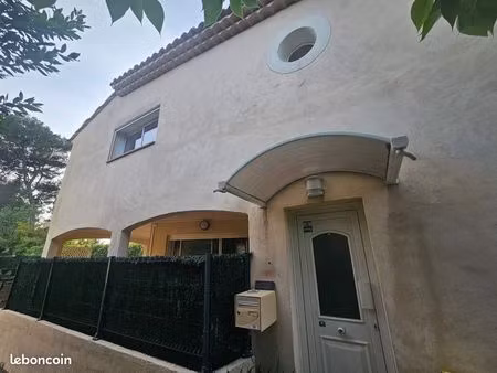 villa avec piscine