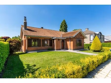 villa à vendre avec garage et terrasse   braine-l'alleud (vbe30286)