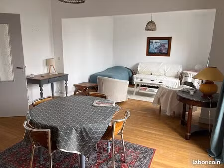 location joli appartement