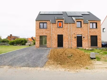 maison à louer à westrozebeke € 950 (lowaj) - fluo | zimmo