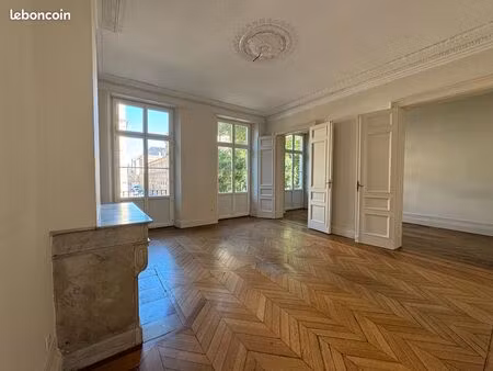 appartement 3 pièces 106 m²