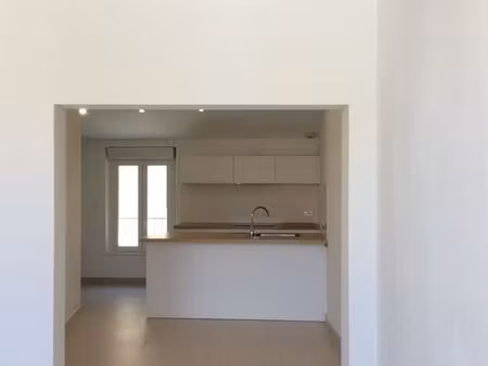 carpentras  appartement p2 luxe