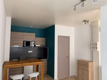 studio - egletons - etudiant(e)
