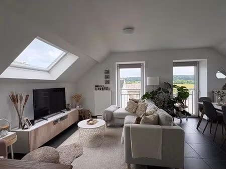 appartement à louer avec jardin et 1 chambre   sohier (vbe30772)