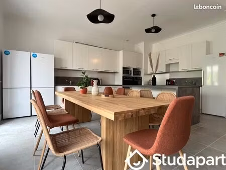 chambre 1 pièce 12 m²