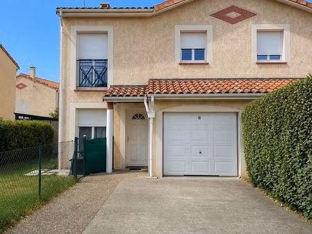 maison t4 80m²