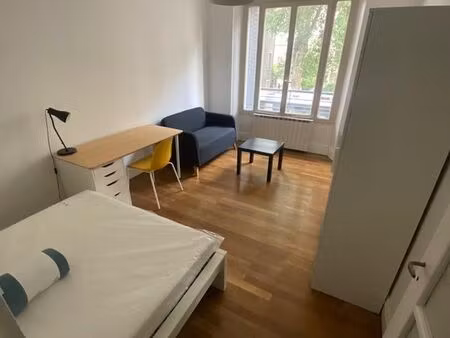 t1 bis meublé 38 m² – grenoble berriat – lumineux