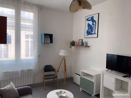 t2 entièrement meublé + bureau - hyper centre soissons