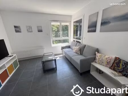 chambre 1 pièce 10 m²