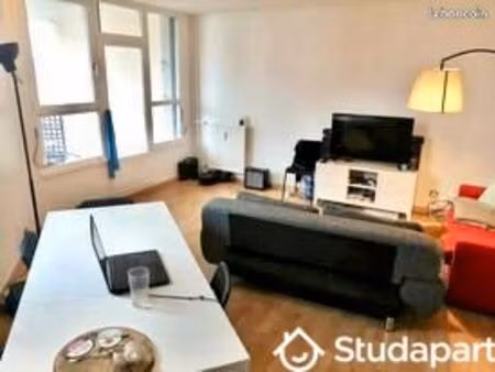 chambre 1 pièce 11 m²
