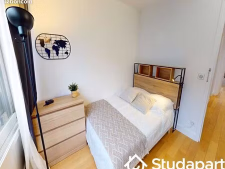 chambre 1 pièce 11 m²