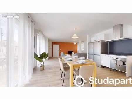 chambre 1 pièce 13 m²