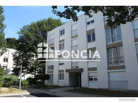 studio 1 pièce 27 m²