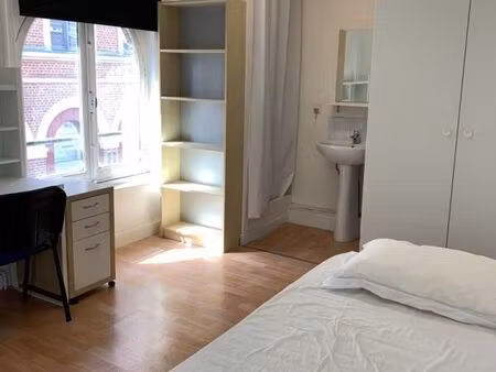 chambre 1 pièce 16 m²