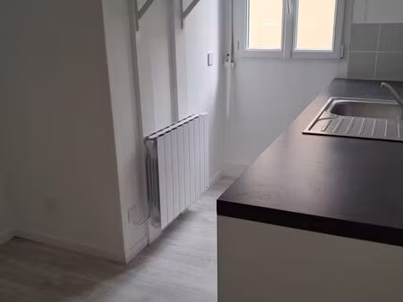f2 à louer rue grieu à rouen
