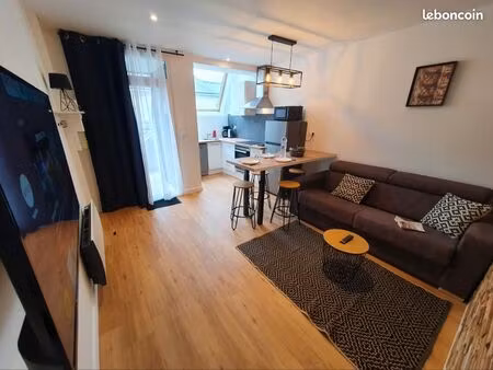 appartement rénové proche campus mazier