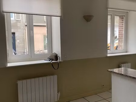 studio étudiant (e) uniquement