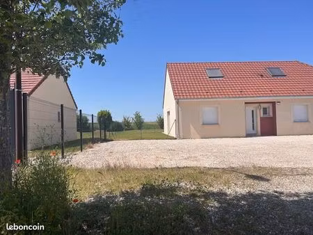 maison 3 pièces 79 m²