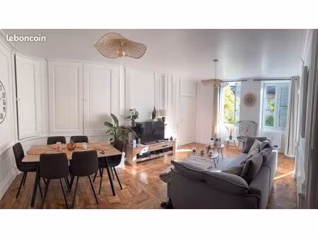 appartement en coeur de ville avec beaucoup de charme