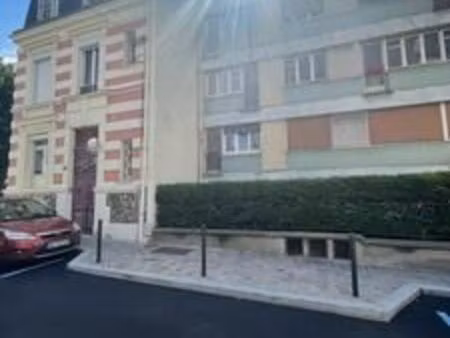 appartement 1 pièce 9 m²