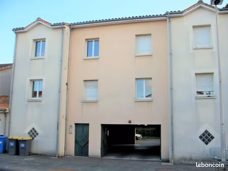 loue à étudiant(e) studio 25m² non meublé à poitiers st eloi