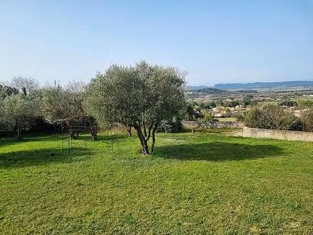 vente d'un terrain viabilisé de 740 m² sur les hauteurs de villevieille -30250