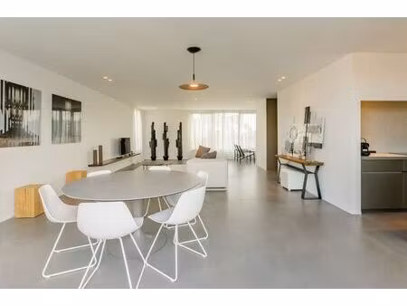 appartement à louer à rue de livourne 97a ixelles (rwc42716)