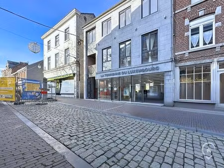 surface commerciale à louer à rue porte haute 21 marche-en-famenne (vbe30783)