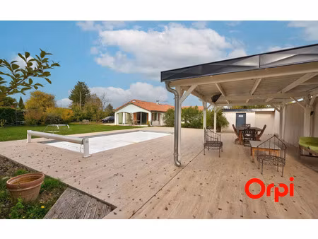 maison marennes 142 m² t-5 à vendre  600 000 €