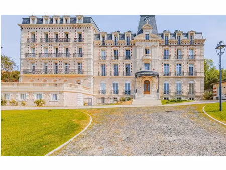 location appartement  52.3 m² t-3 à arcachon  1 080 €