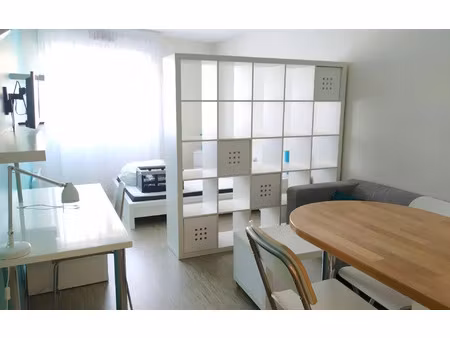 location appartement  m² t-1 à compiègne  770 €
