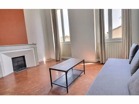 location appartement  41 m² t-2 à marseille 6  758 €
