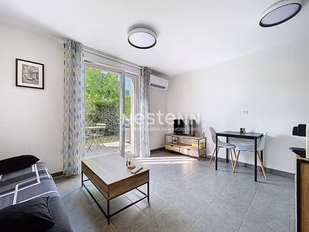 a louer - cugnaux - studio meublé de 26 m² au rez de chaussée avec terrasse  jardin et par