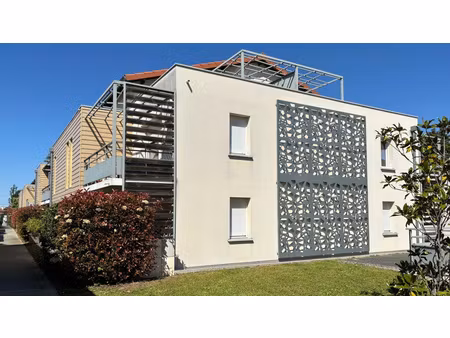 t2 lumineux avec parking à tournefeuille