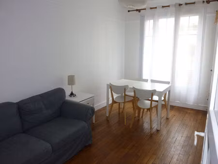 m° lamarck  rue du ruisseau 2 p 37 m²