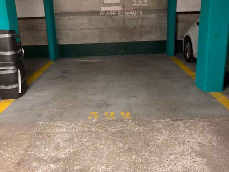 paris 14e - alésia - emplacement parking - 16m2