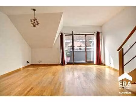 duplex - 3 chambres - terrasse - emplacement de parking