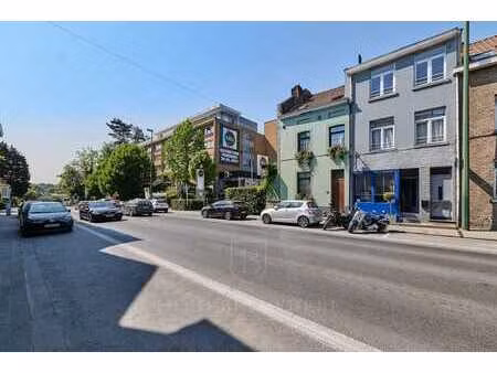 immeuble mixte de 3 unités