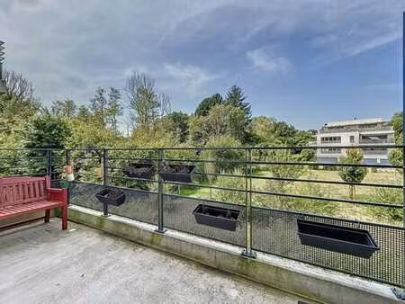 immo regard - une porte qui s'ouvre - 02 653 09 40