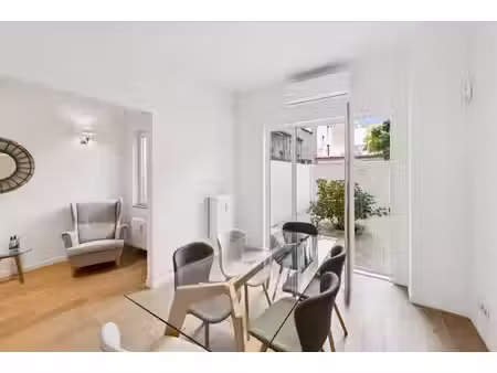 sous option - rez-de-chaussée de ± 67 m² avec cour privative