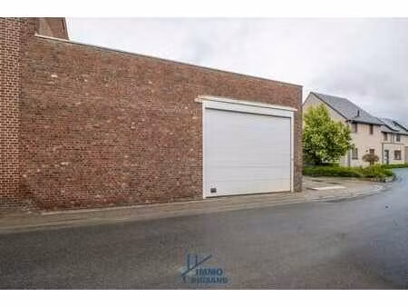 magazijn van 160m² te koop te lauwe