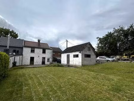charmante maison avec garage et jardin