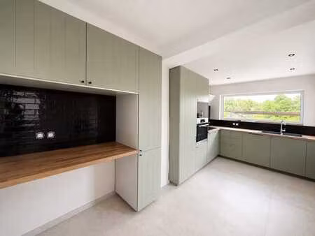 maison rénovée 4 ch à tournai (limite kain)