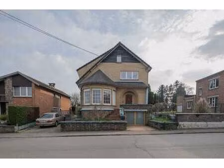 villa atypique  hangars et terrains à bâtir optionnels